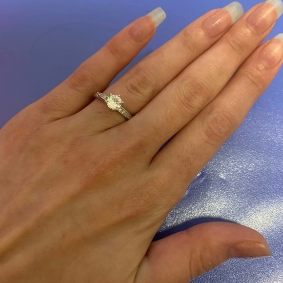 *SALE* Infinity Diamond ENGAGEMENT RING - Picture 7 of 10